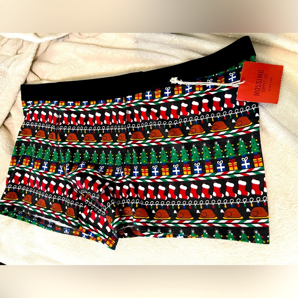 Mossimo Supply Company men’s holiday boxers . NWT